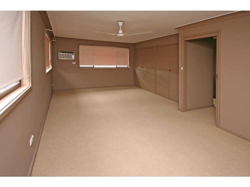 31 Purcell Street, Elderslie NSW 2570