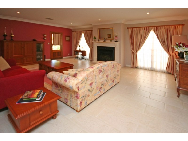 28 Tobin Avenue, Camden Park NSW 2570