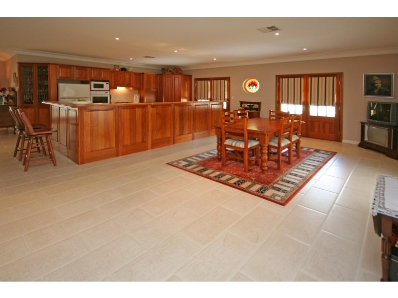 28 Tobin Avenue, Camden Park NSW 2570