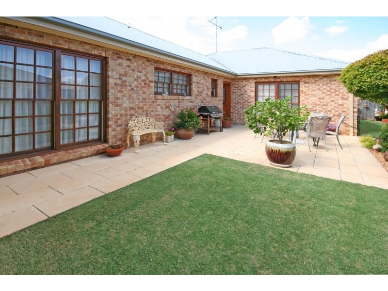 28 Tobin Avenue, Camden Park NSW 2570