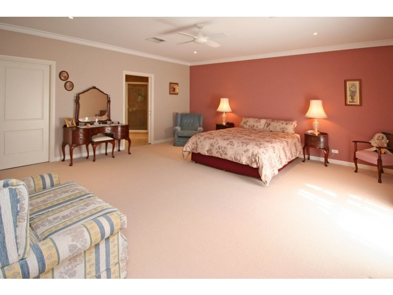 28 Tobin Avenue, Camden Park NSW 2570