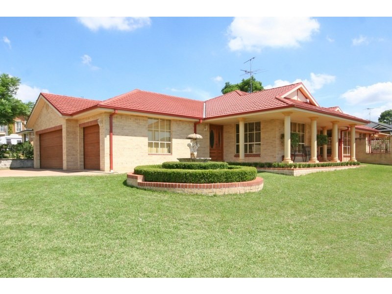 4 Dormer Close, Elderslie NSW 2570