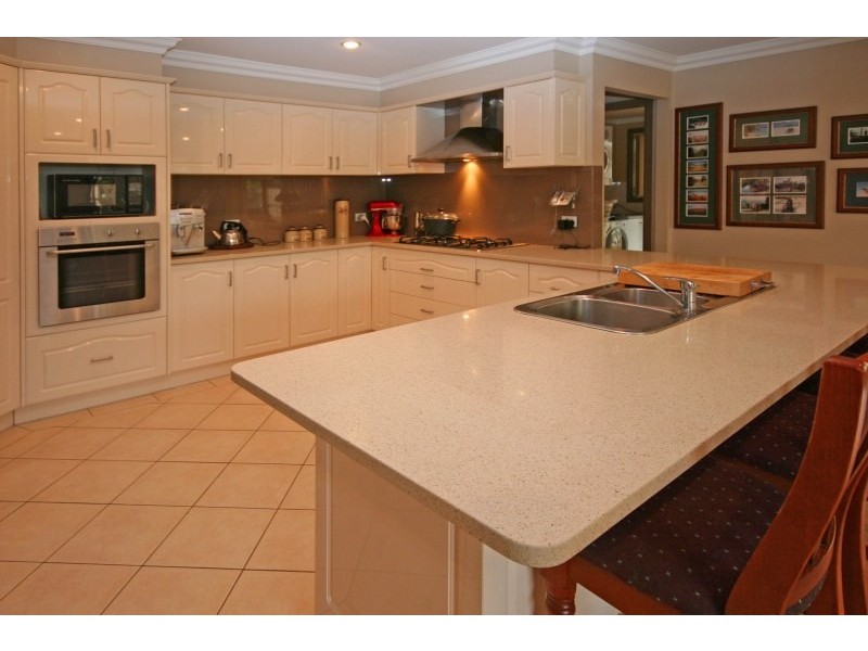 4 Dormer Close, Elderslie NSW 2570