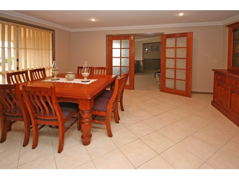 4 Dormer Close, Elderslie NSW 2570