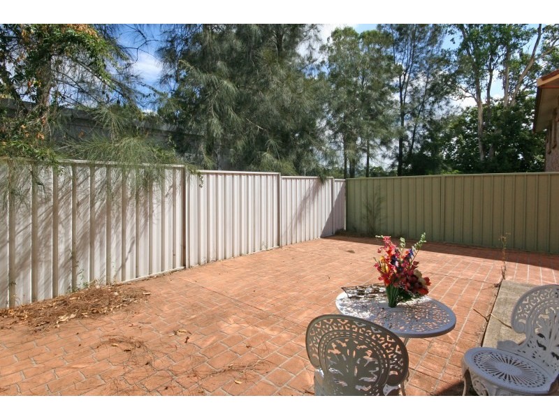 2/271 Old Hume Highway, Camden South NSW 2570