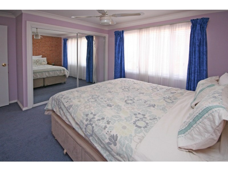 2/271 Old Hume Highway, Camden South NSW 2570