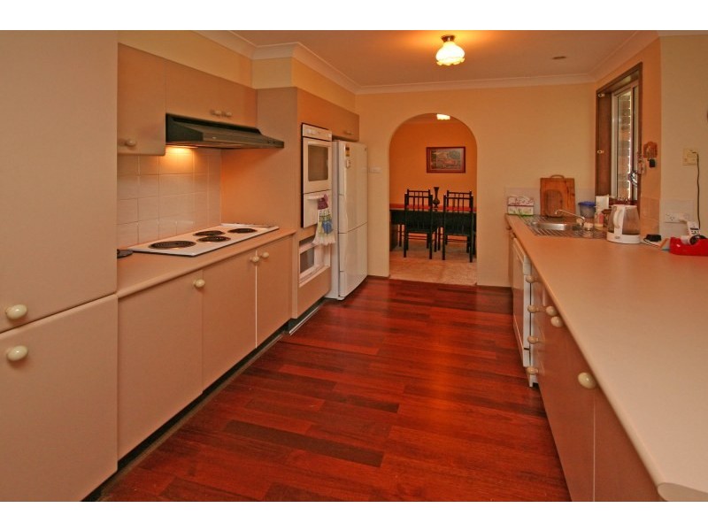 13 Devitt Crescent, The Oaks NSW 2570