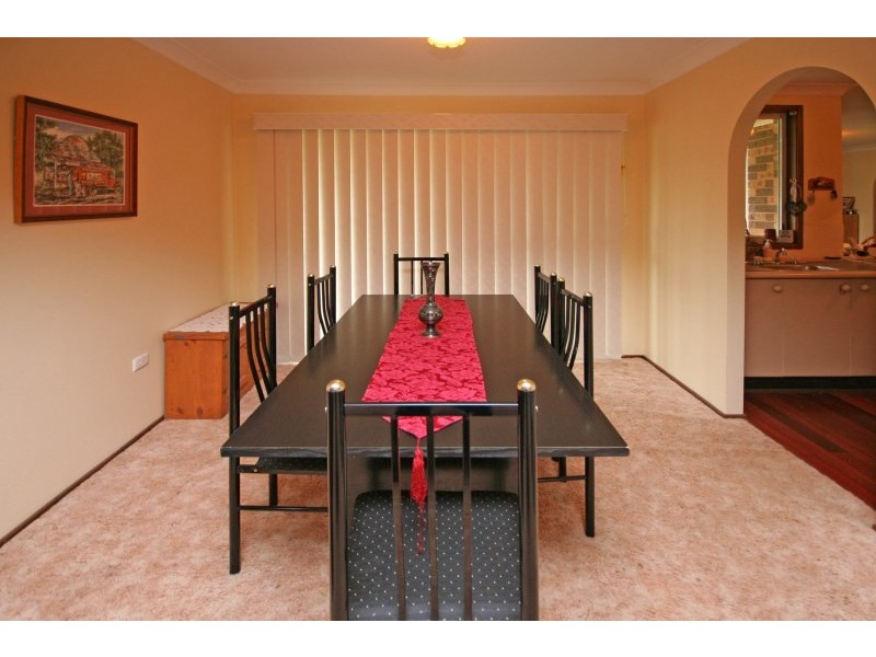 13 Devitt Crescent, The Oaks NSW 2570