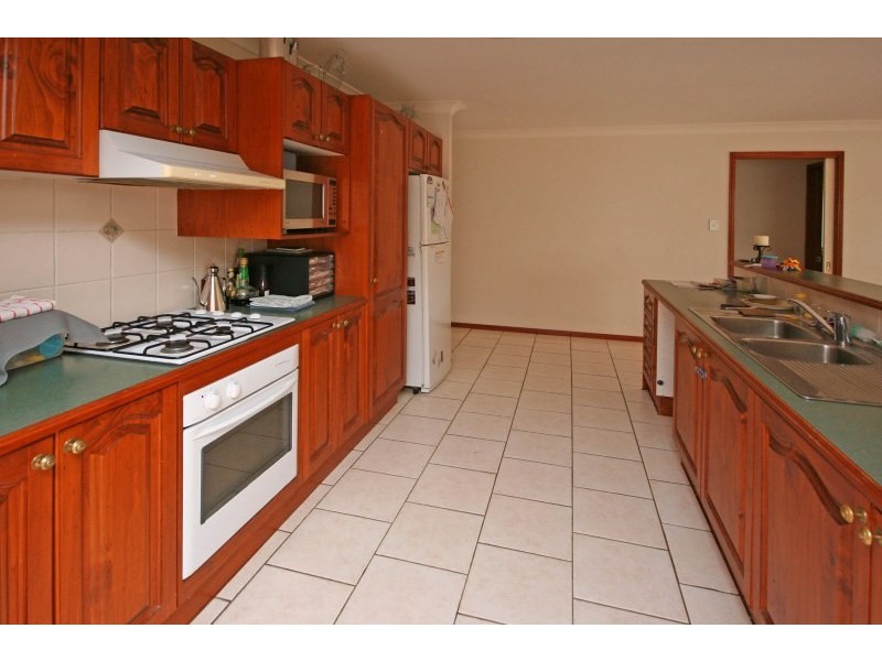 51 Glenfield Drive, Currans Hill NSW 2567