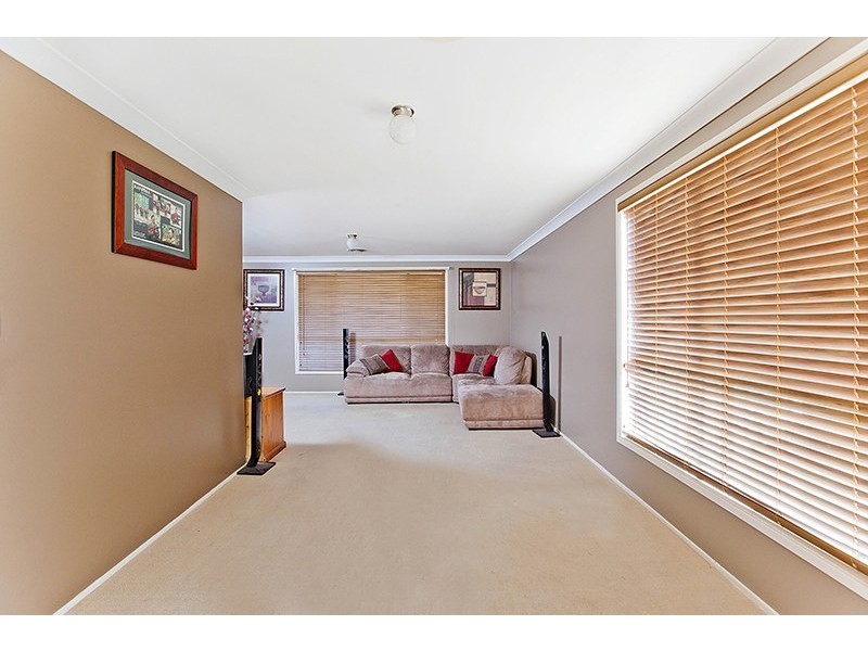 7 Coopworth Road, Elderslie NSW 2570