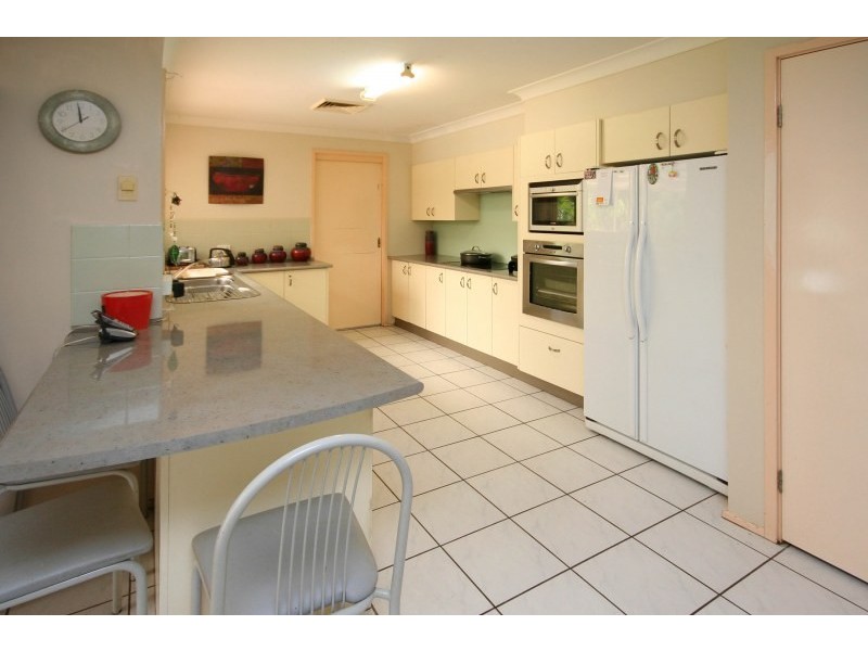 16 Packenham Place, Mount Annan NSW 2567