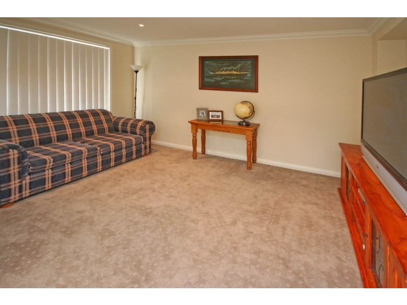 17 Budgen Circuit, Harrington Park NSW 2567