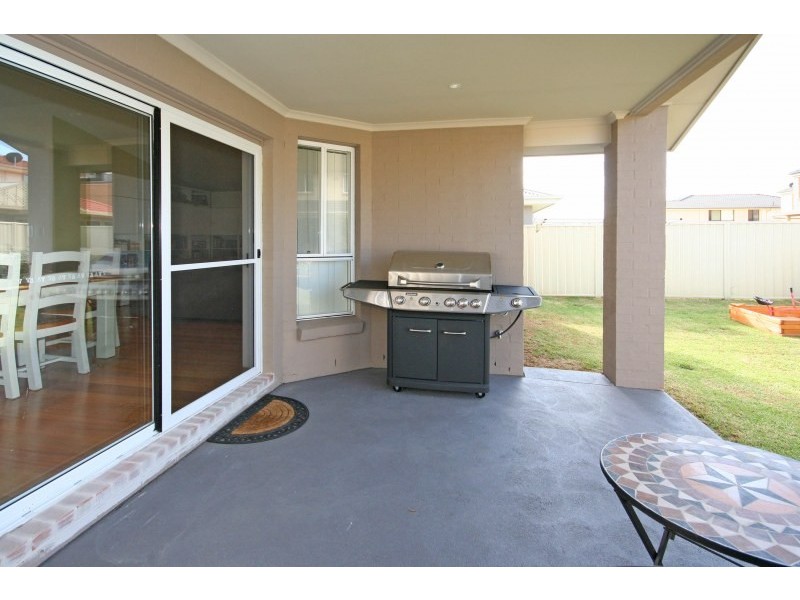 17 Budgen Circuit, Harrington Park NSW 2567