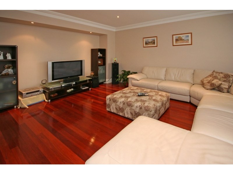 20 Hindmarsh Avenue, Camden Park NSW 2570