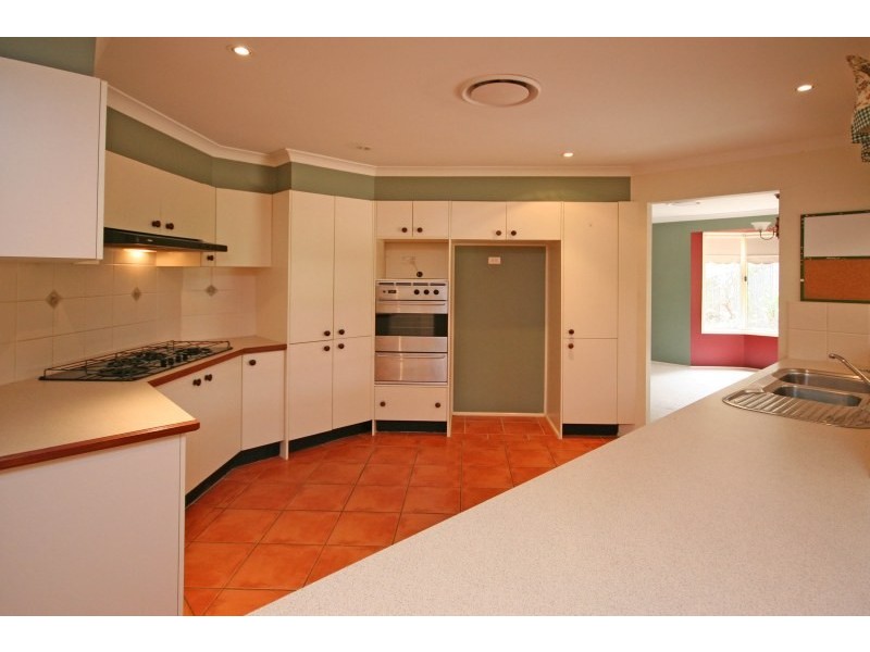 15 Crystal Way, Mount Annan NSW 2567