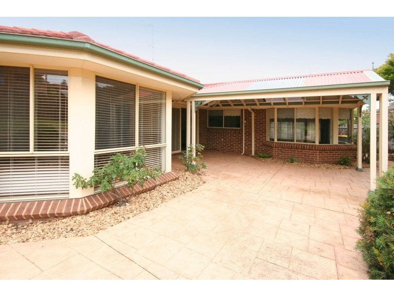 15 Crystal Way, Mount Annan NSW 2567