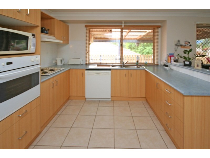 5 David Place, Mount Annan NSW 2567