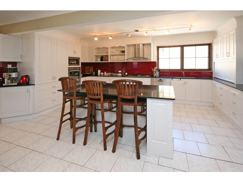 12 Lowe Crescent, Elderslie NSW 2570