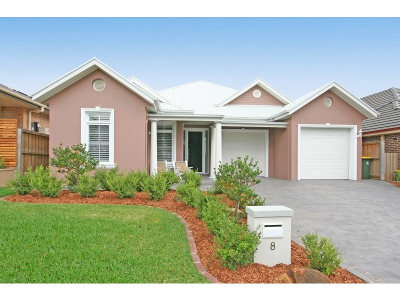 8 Casson Common Avenue, Camden Park NSW 2570