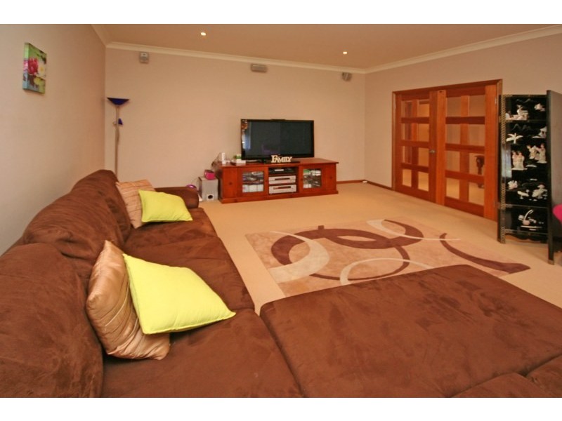 1 Chiltern Place, Harrington Park NSW 2567