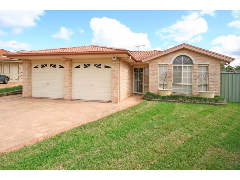 5 Macleay Court, Harrington Park NSW 2567