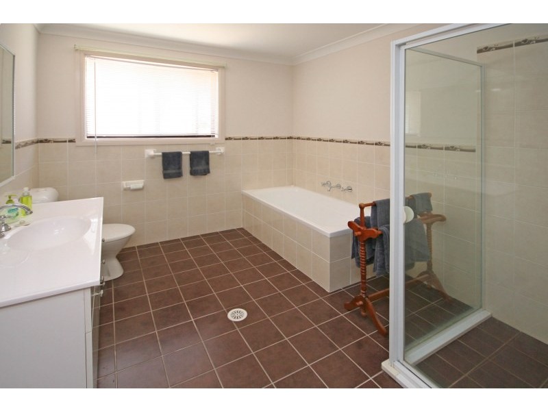 32 Folkes Street, Elderslie NSW 2570