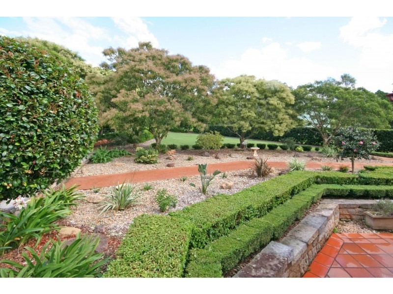 10 Aberfoyle Place, Grasmere NSW 2570