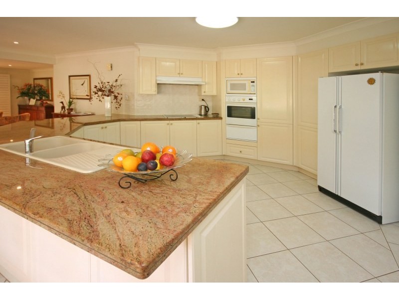 10 Aberfoyle Place, Grasmere NSW 2570