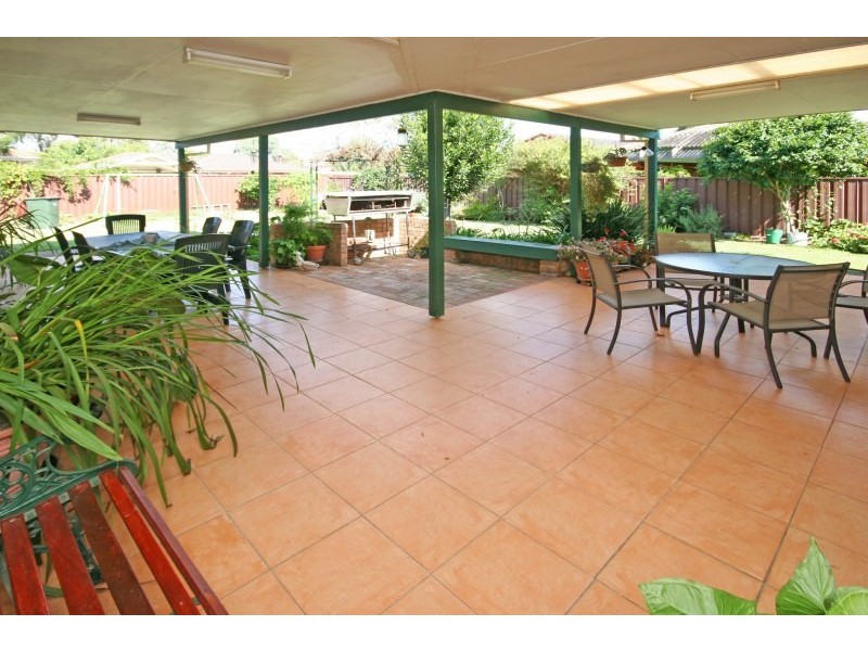 3 West Place, Camden South NSW 2570