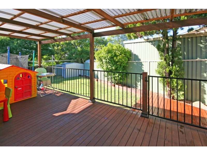 20 Banks Place, Camden South NSW 2570