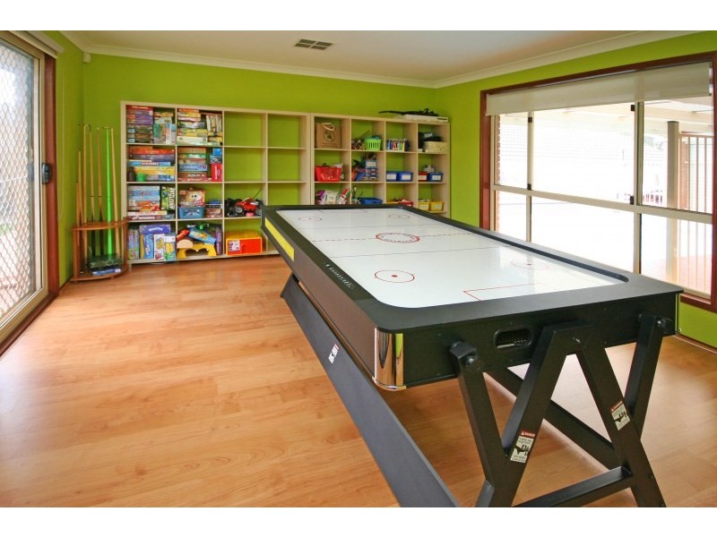 10 Classers Place, Currans Hill NSW 2567