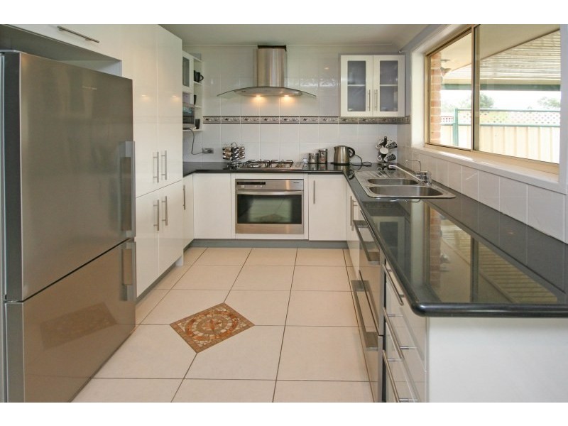 77 Paddymiller Avenue, Currans Hill NSW 2567