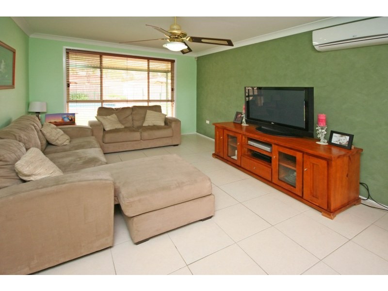 77 Paddymiller Avenue, Currans Hill NSW 2567