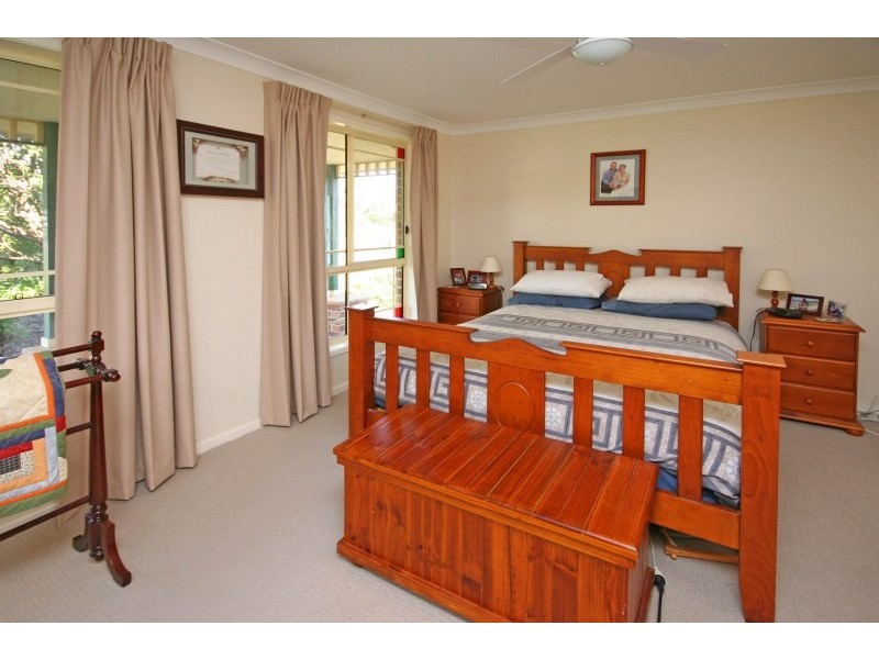 4 Casuarina Close, The Oaks NSW 2570