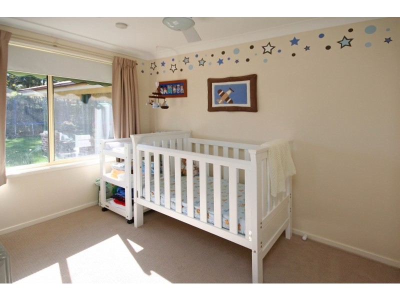 4 Casuarina Close, The Oaks NSW 2570