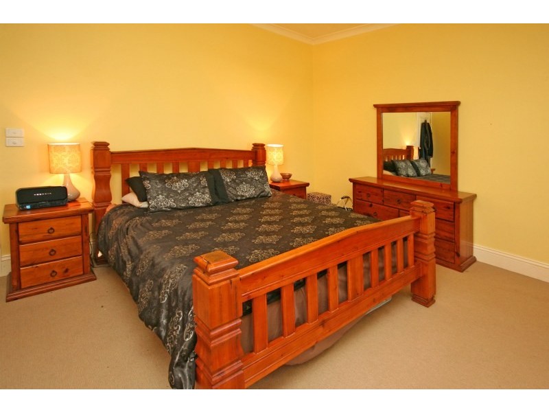 335 Remembrance Drive, Camden Park NSW 2570