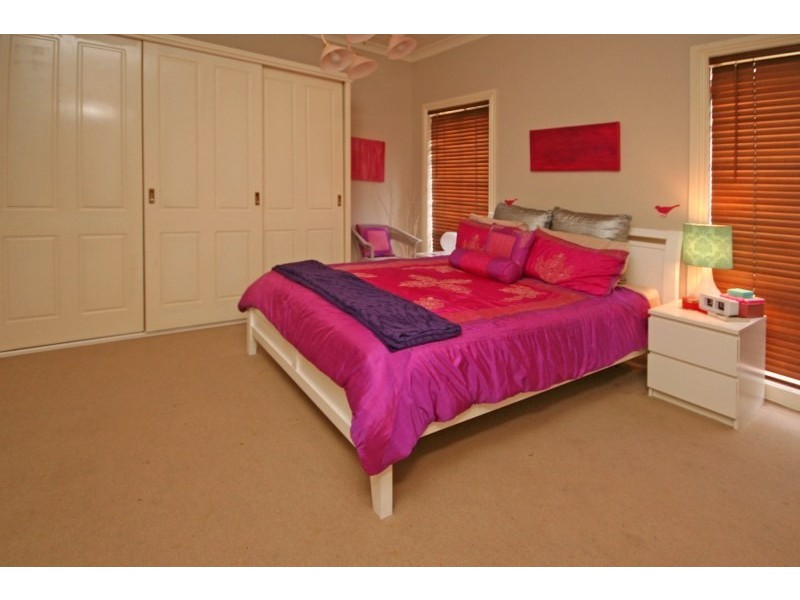 335 Remembrance Drive, Camden Park NSW 2570