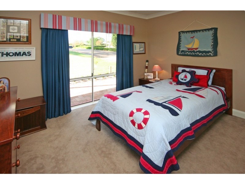 42 Cawdor Farms Road, Grasmere NSW 2570