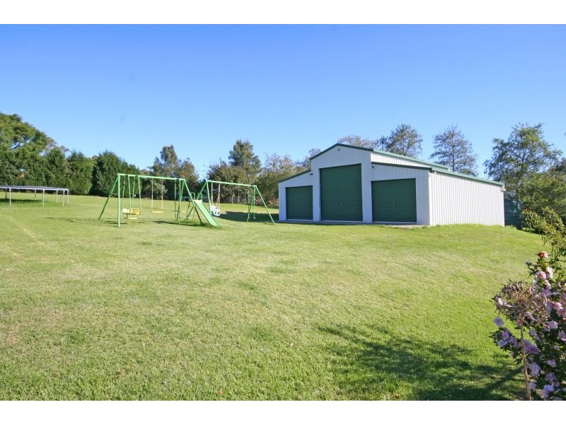 16 Aberfoyle Place, Grasmere NSW 2570