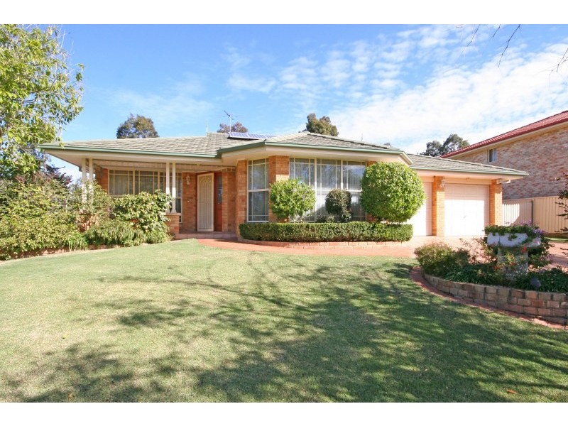 8 Arietta Circuit, Harrington Park NSW 2567