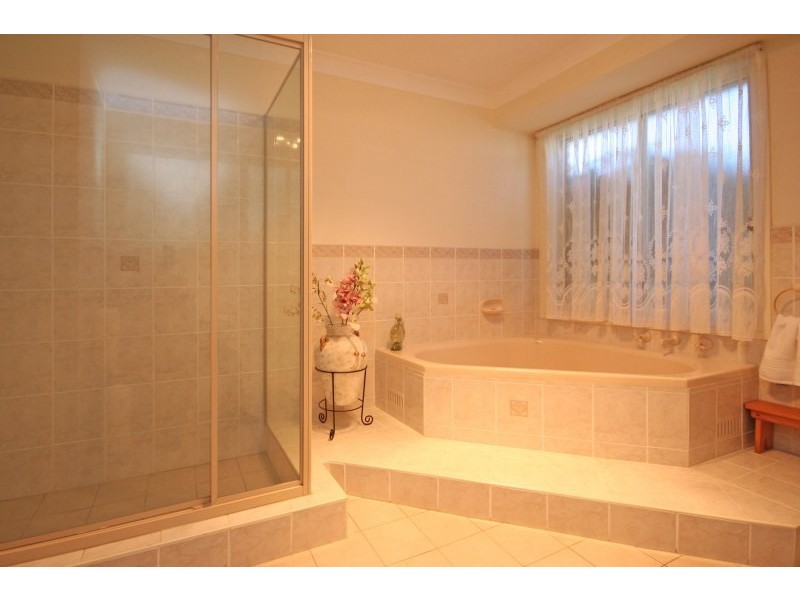 8 Arietta Circuit, Harrington Park NSW 2567