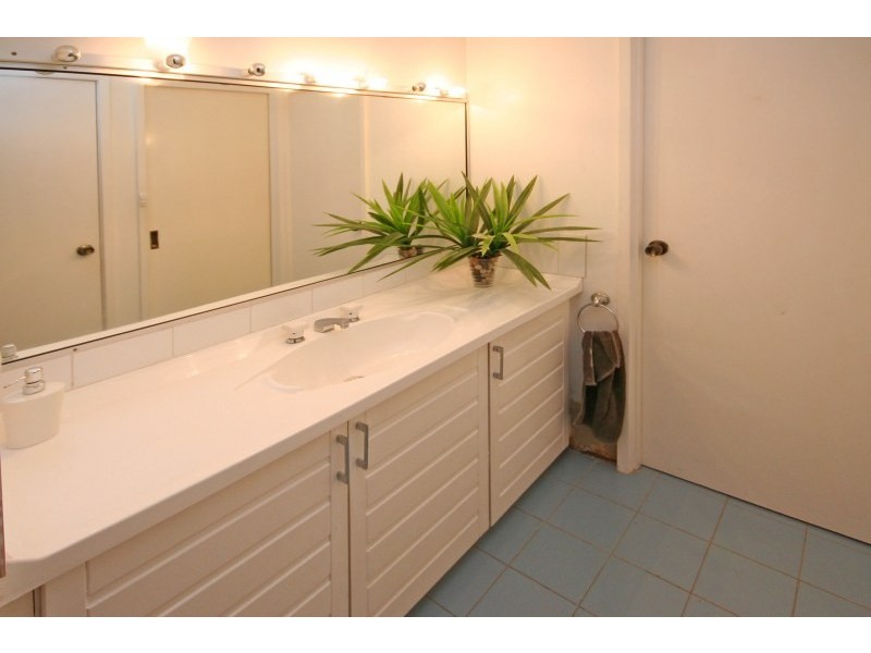 5 McCall Avenue, Camden South NSW 2570