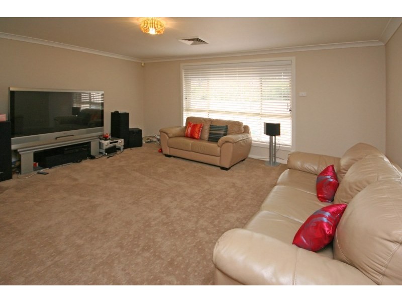 8 Weeks Place, Narellan Vale NSW 2567