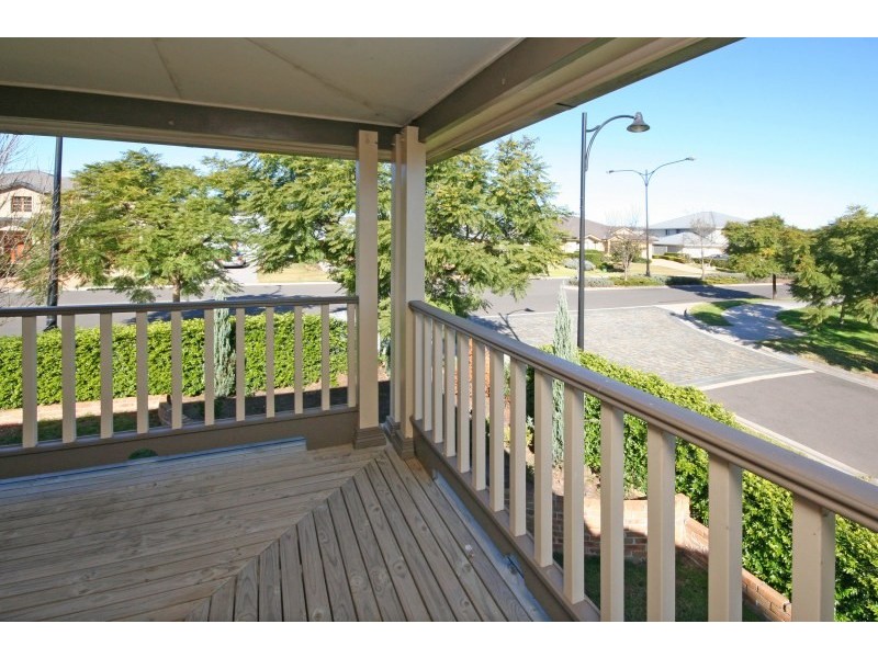 19 MacArthur Circuit, Camden Park NSW 2570