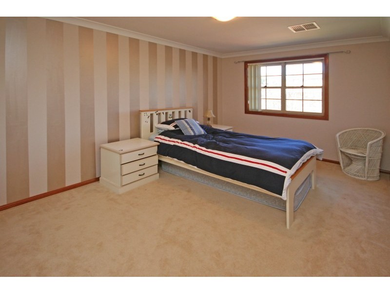 19 MacArthur Circuit, Camden Park NSW 2570