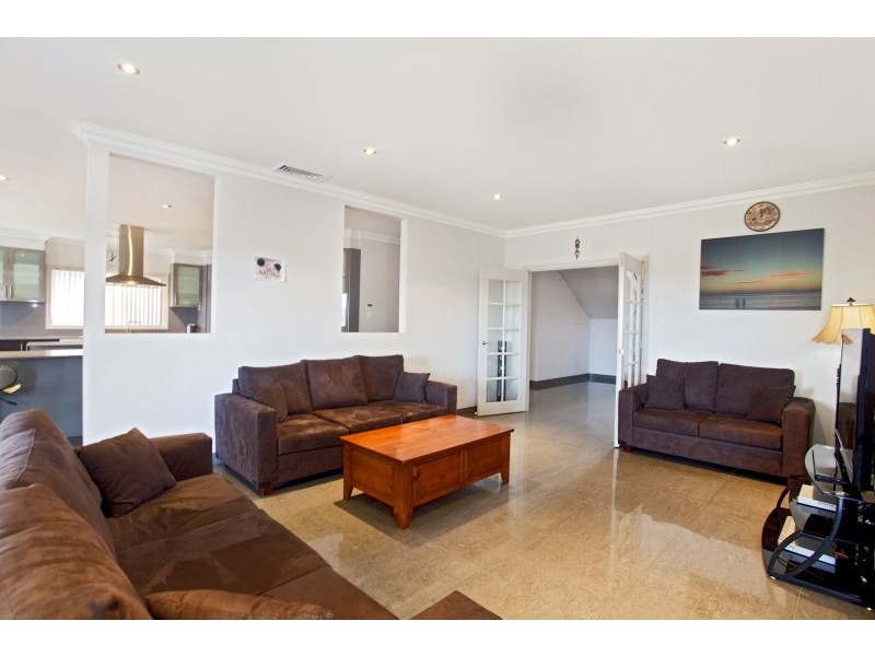 10 Towra Court, Harrington Park NSW 2567