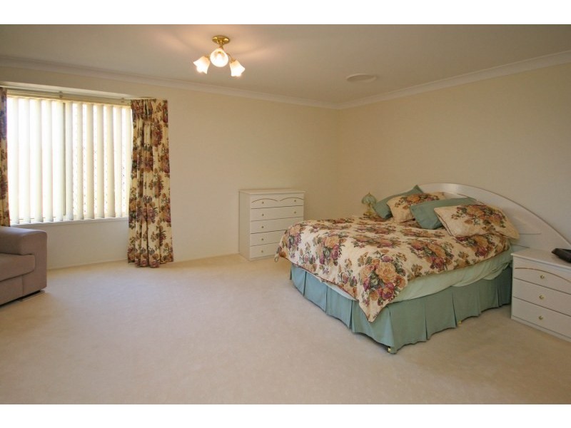 34 MacArthur Circuit, Camden Park NSW 2570