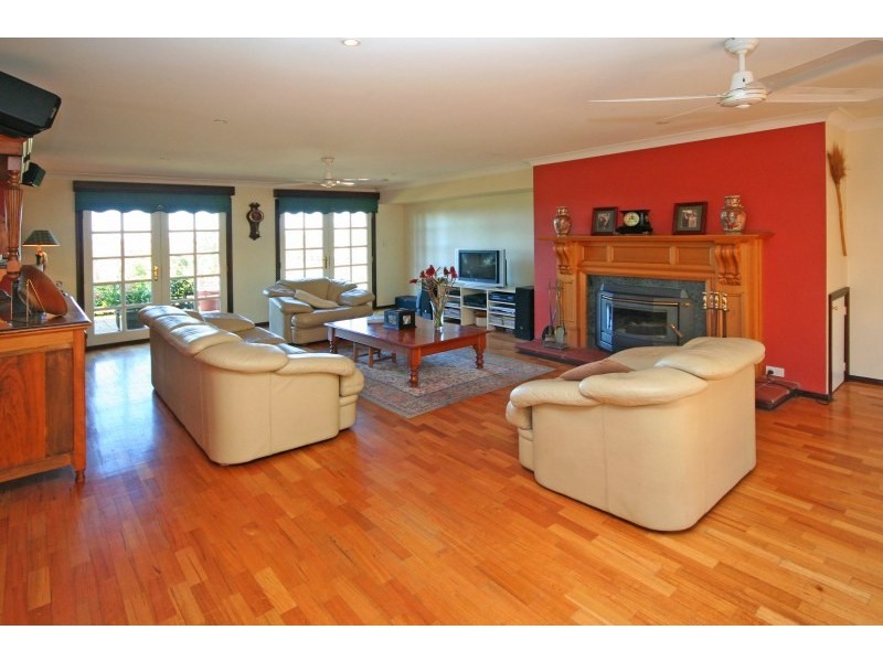 170 Mount Hercules Road, Razorback NSW 2571