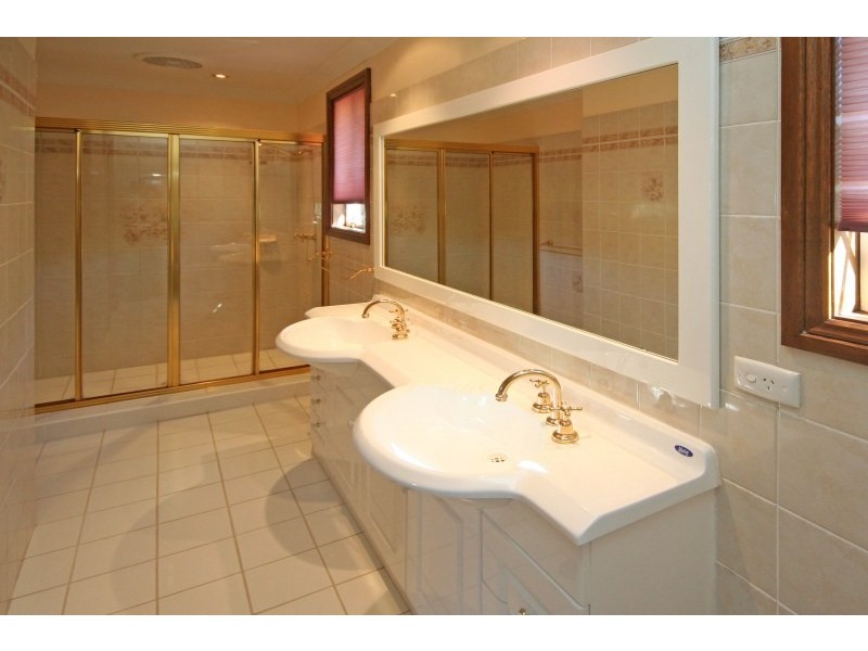 170 Mount Hercules Road, Razorback NSW 2571