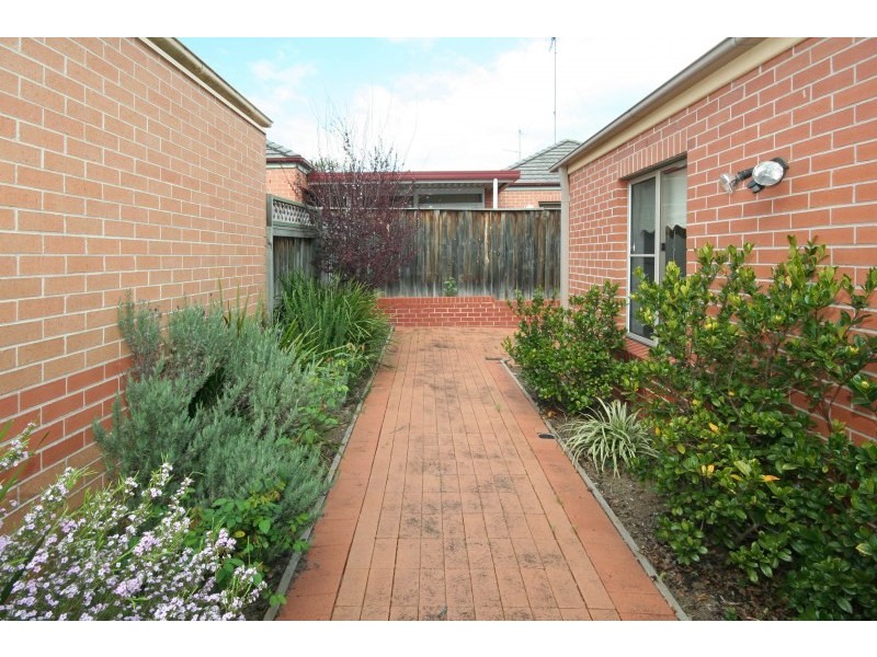 3 Brindabella Lane, Narellan NSW 2567